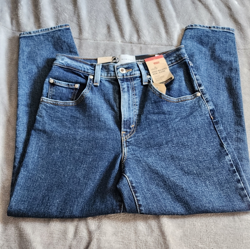 Levis high waisted mom jeans stretch sizes 27x27 30x27 nwt